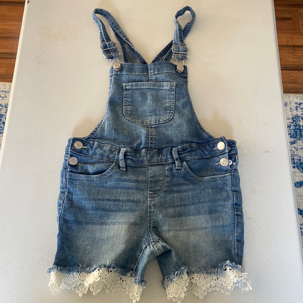Vanilla star overall shorts
